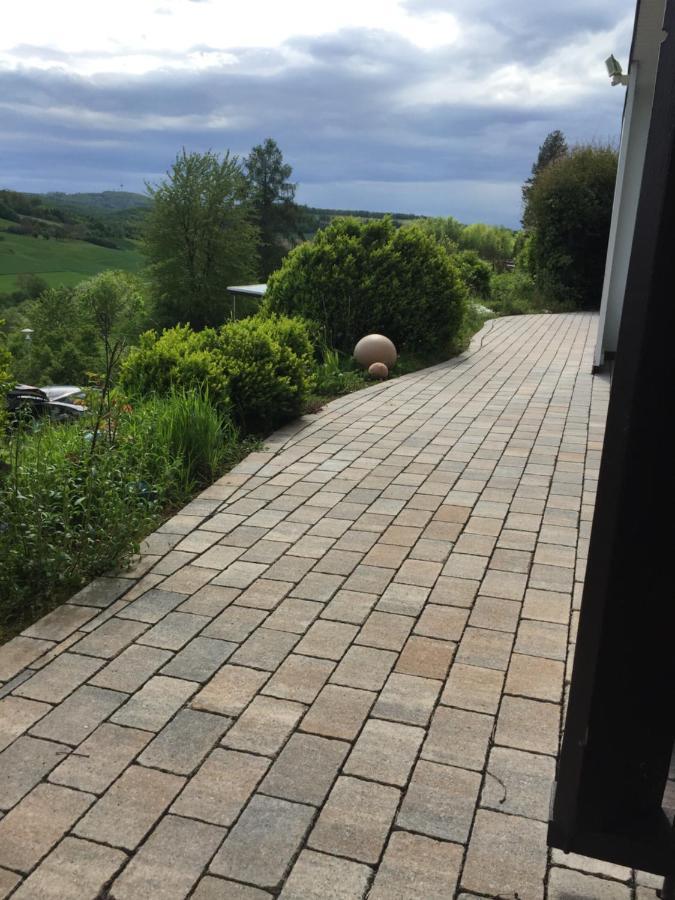 Idyllisch Wohnen Im Weserbergland - Bungalow Mit Phantastischer Aussicht Fuer 4 Personen Polle Zewnętrze zdjęcie